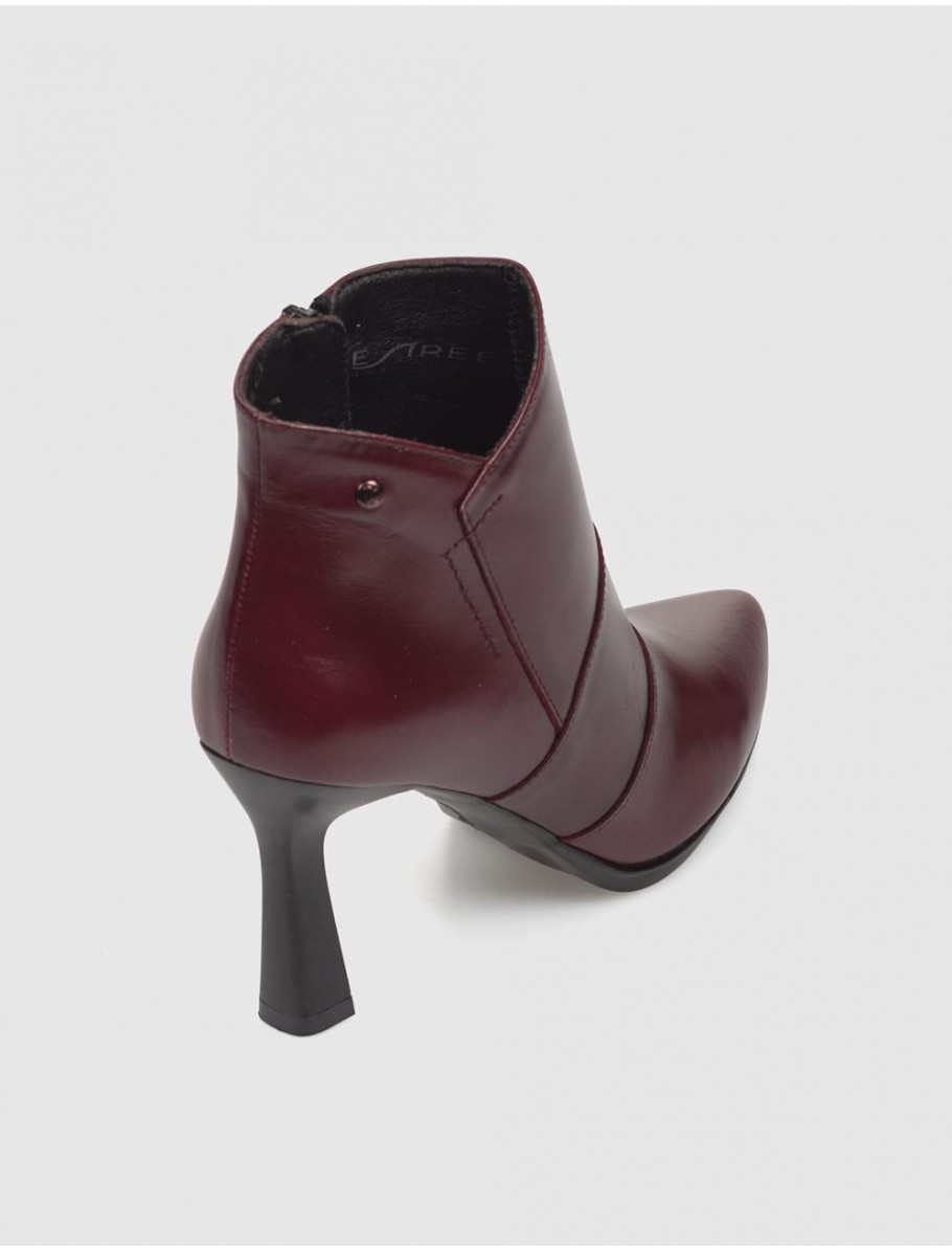 BOTiN DESIREE SYRA28 BURDEOS