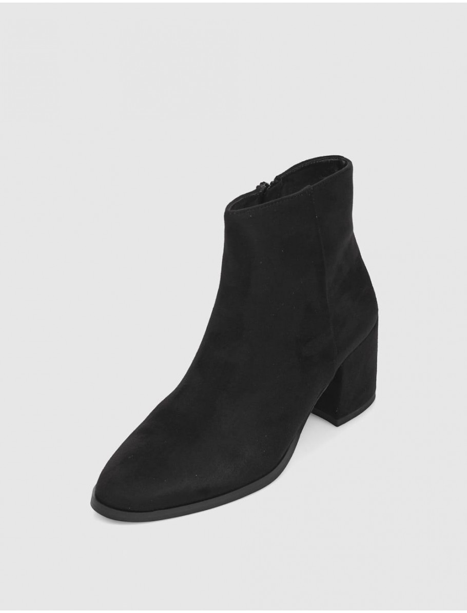 BOTiN PASARELA M4895 NEGRO