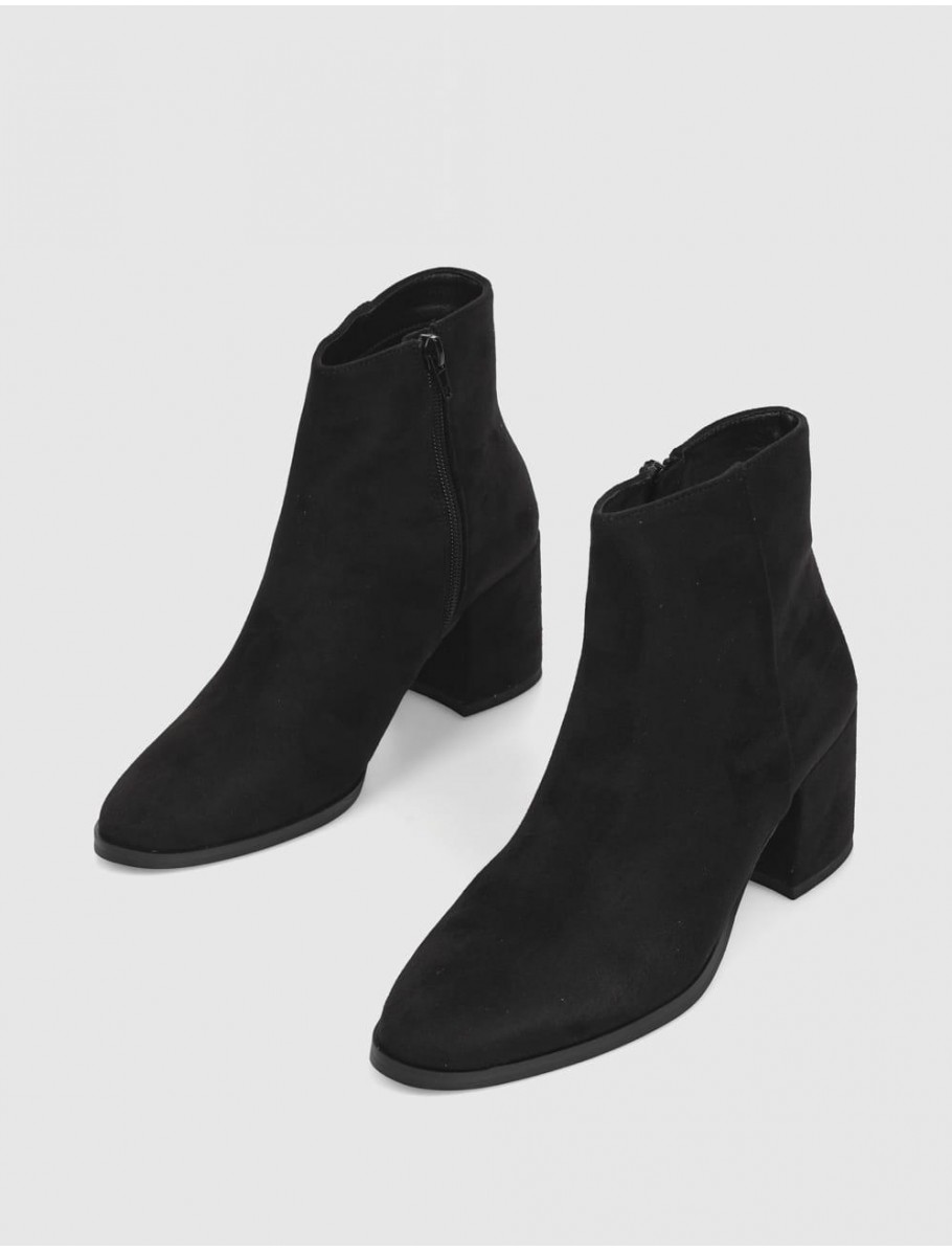 BOTiN PASARELA M4895 NEGRO