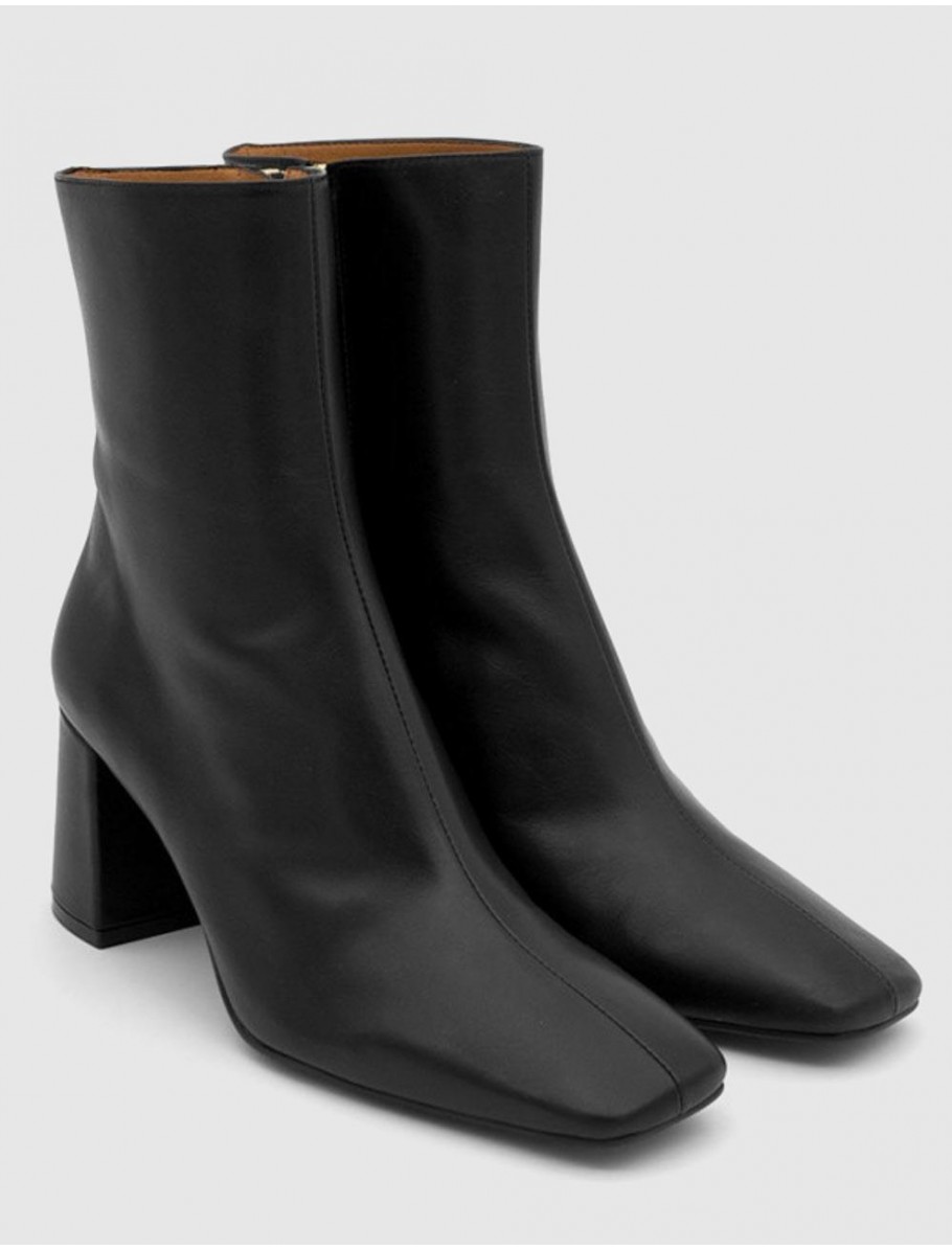 BOTiN ANGEL ALARCON 24567 NEGRO