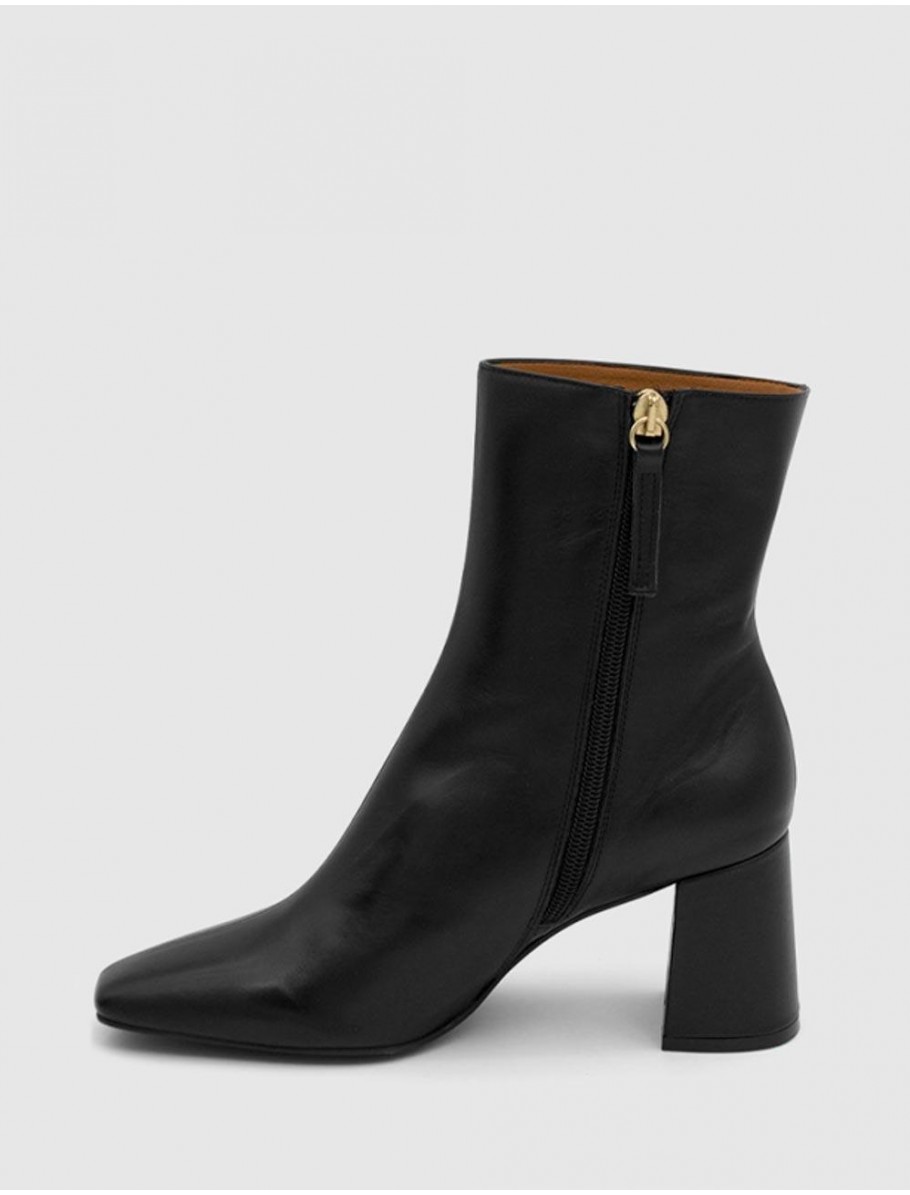 BOTiN ANGEL ALARCON 24567 NEGRO