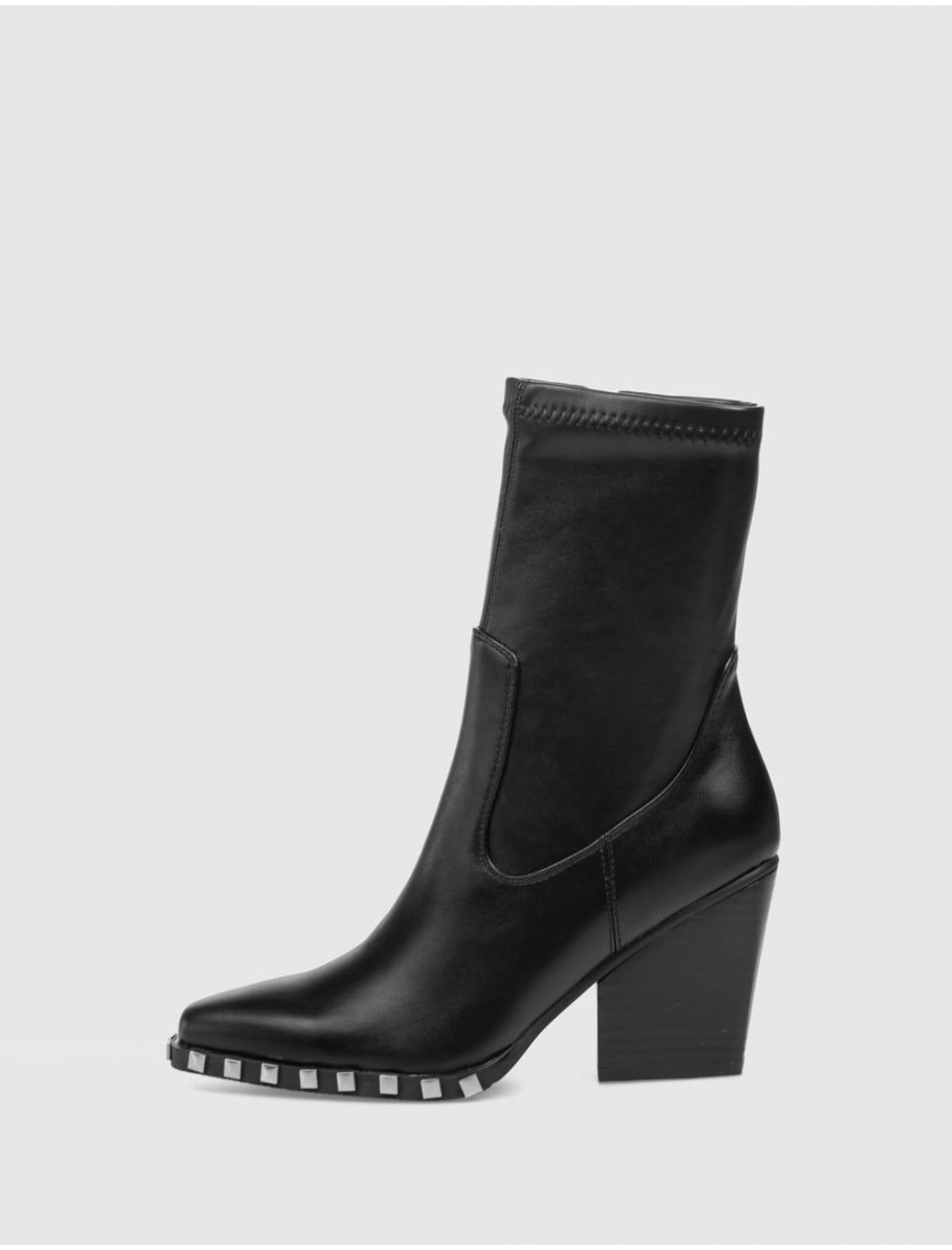 BOTiN NOA HARMON 009095 NEGRO