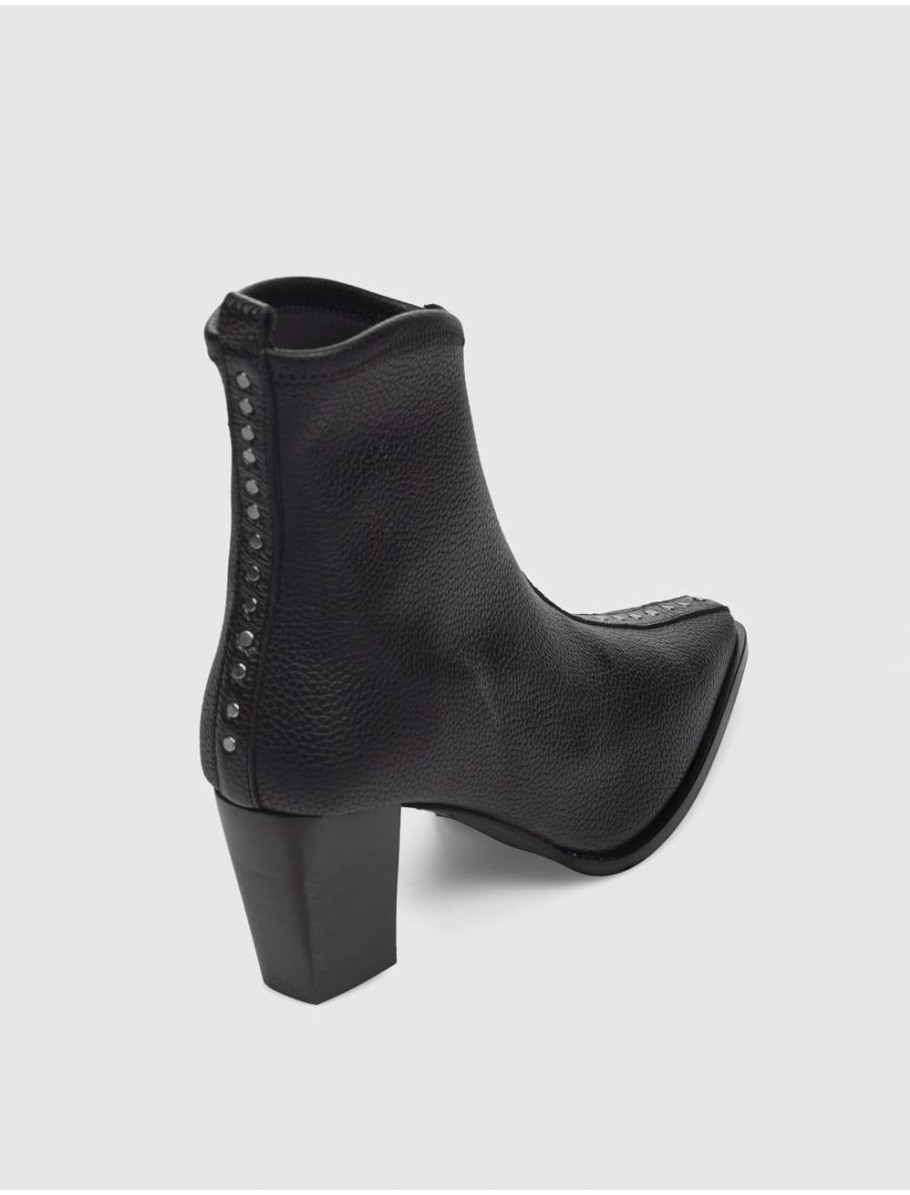 BOTiN DIBIA 13061 NEGRO