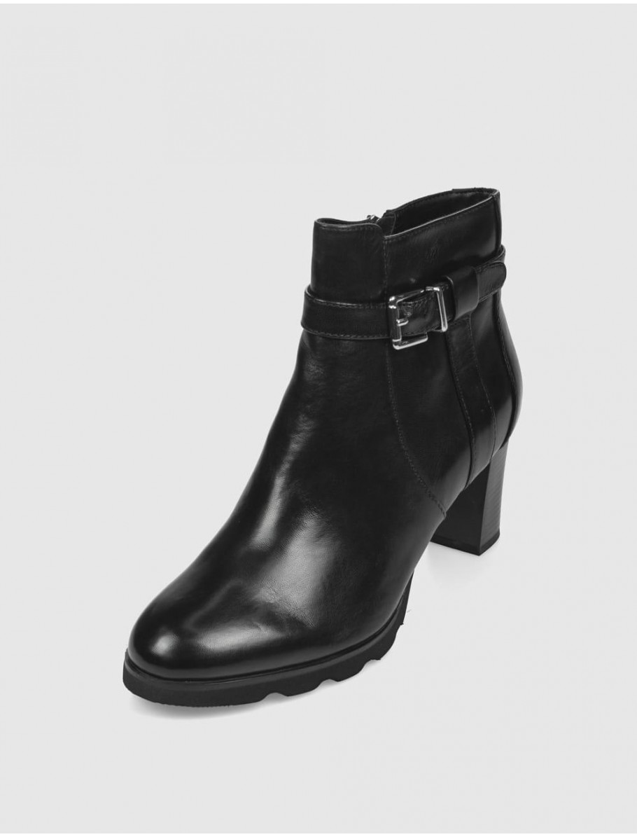 BOTiN REGARDE LE CIEL PATRICIA 84 NEGRO