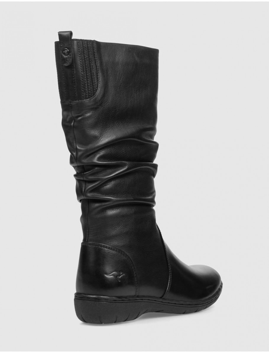 BOTA KANGAROOS 710 NEGRO