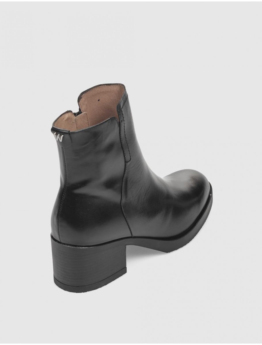 BOTiN WONDERS G 6240 NEGRO