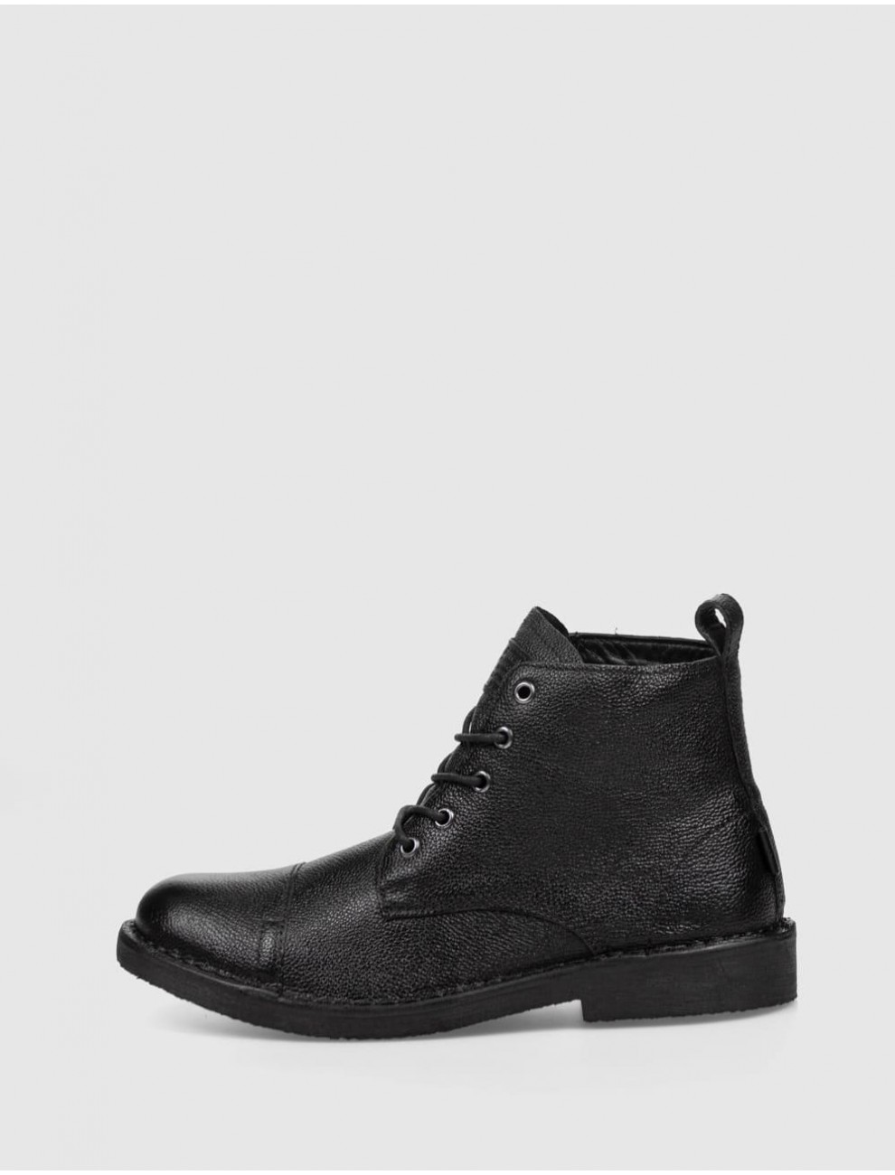 BOTiN LEVI S TRACK NEGRO