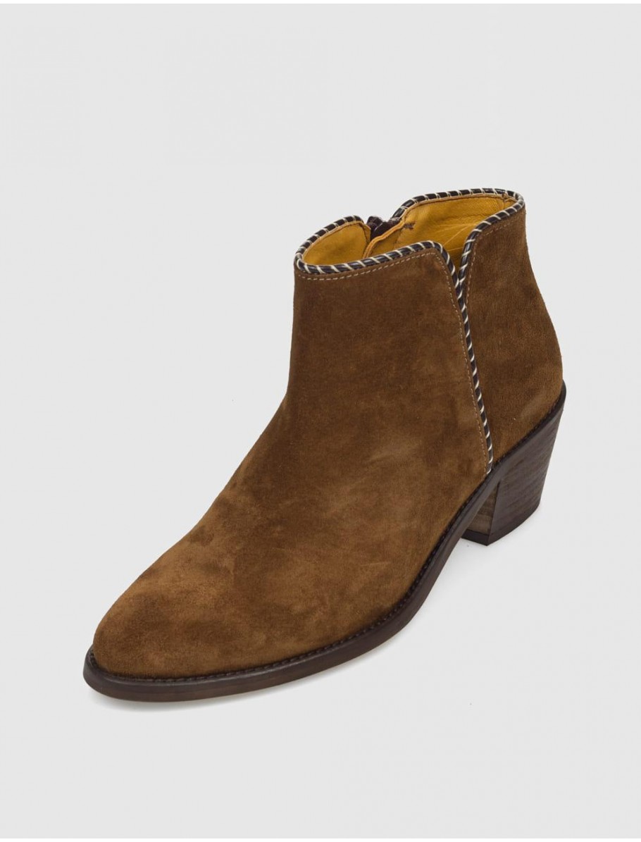 BOTiN VALVERDE DEL CAMINO DKT40 MARRoN