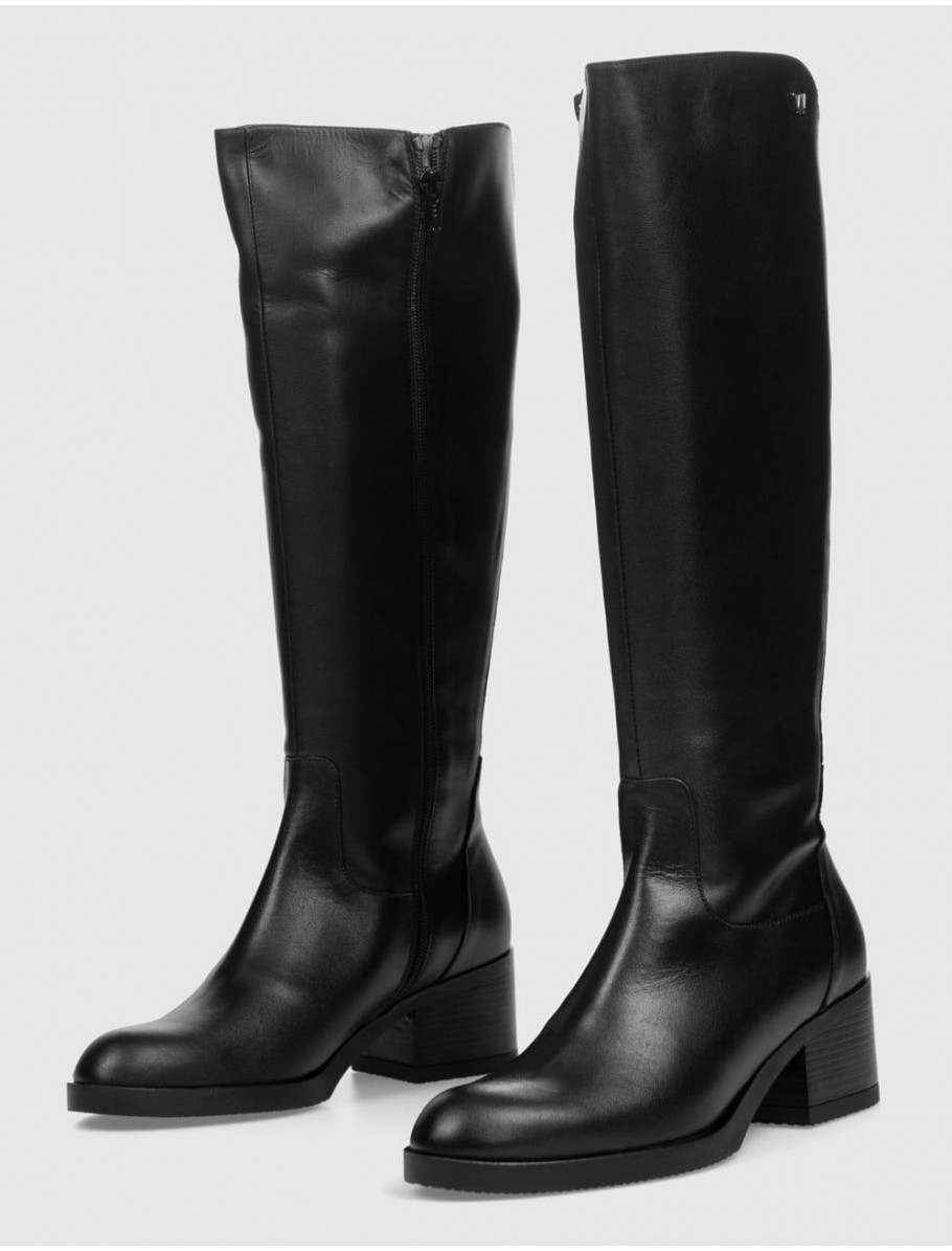 BOTA WONDERS G 6241 NEGRO