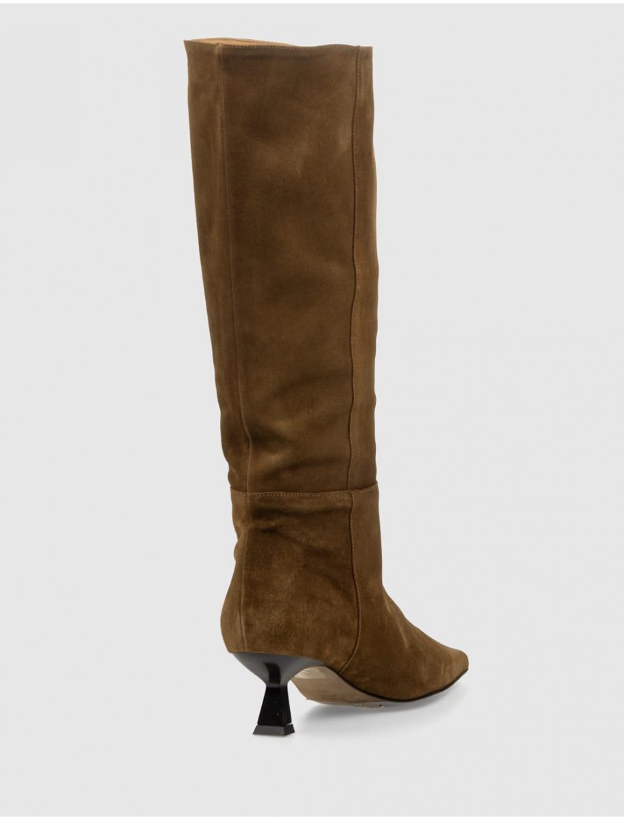 BOTA ANGEL ALARCON 24545 MARRoN