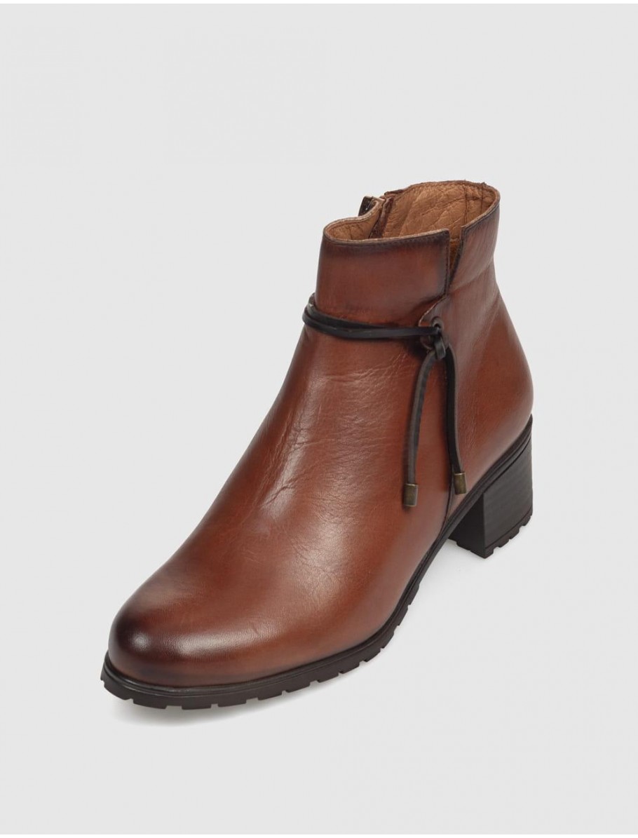 BOTiN GIORDA 37217 CUERO