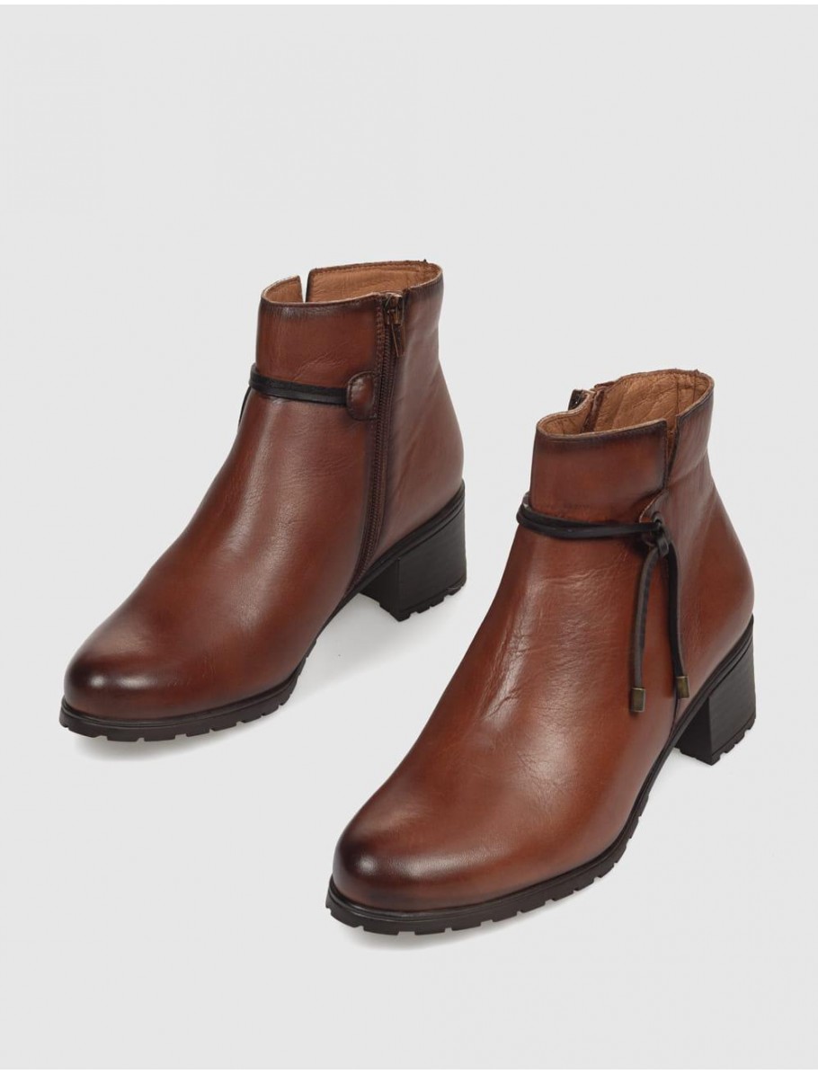 BOTiN GIORDA 37217 CUERO