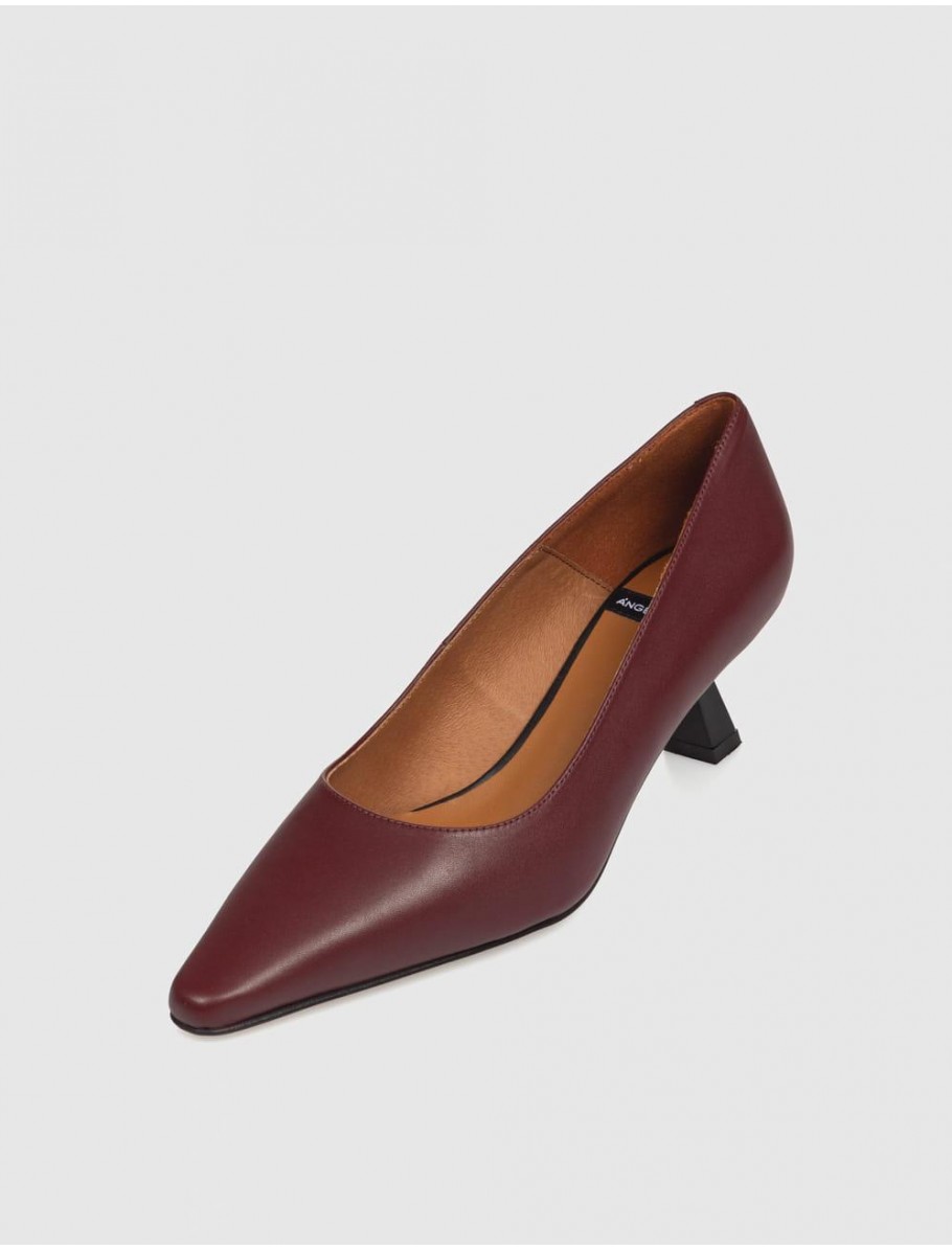 SALoN ANGEL ALARCON 23585 BURDEOS