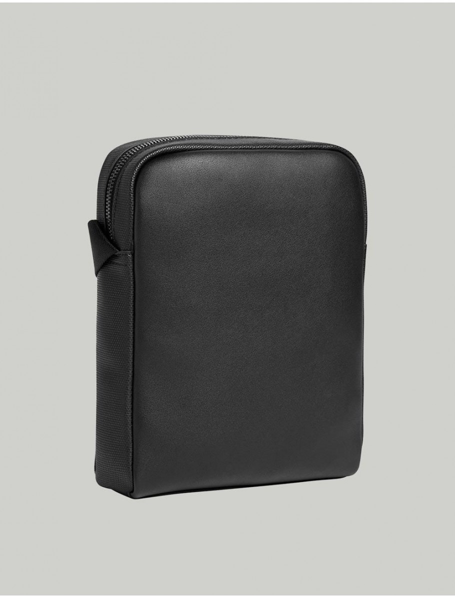 BANDOLERA CALVIN KLEIN COATED REPORTER18 NEGRO