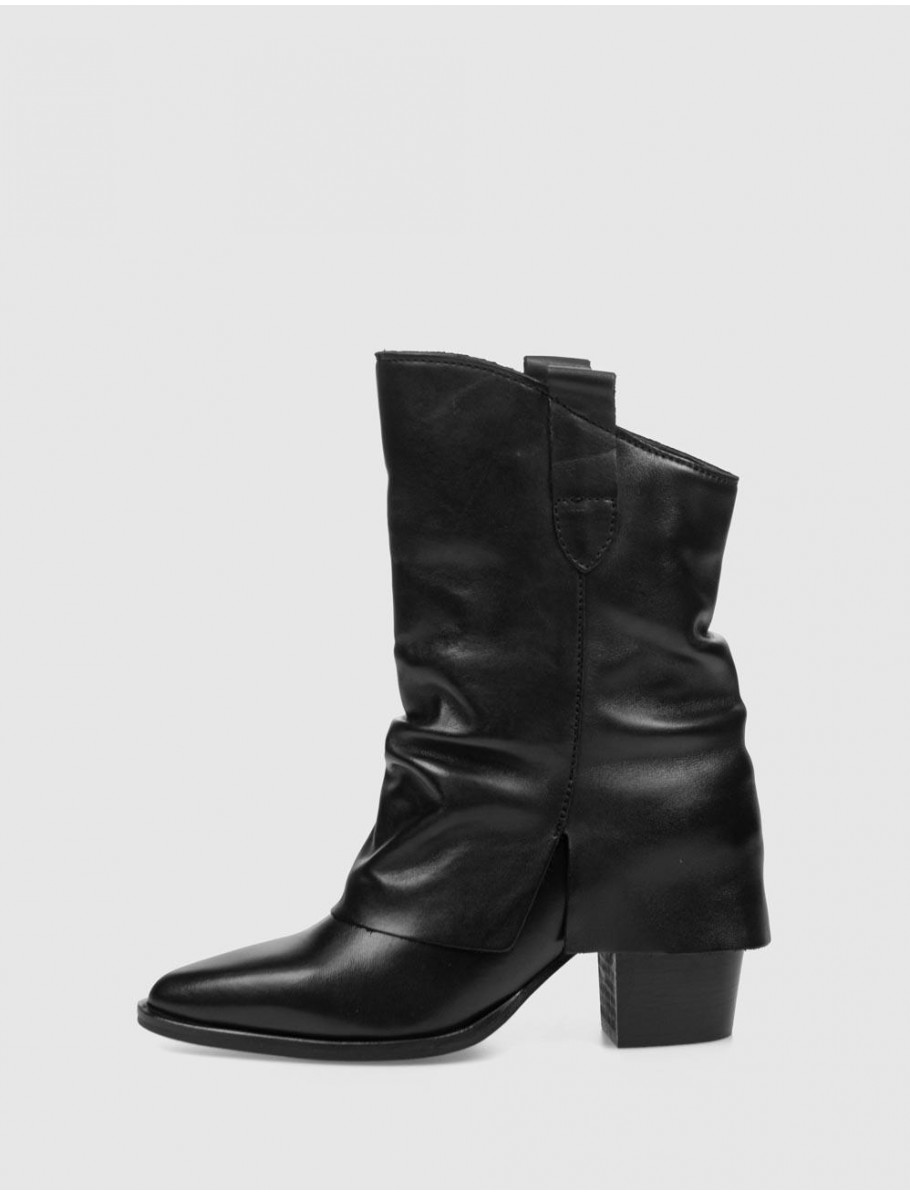 BOTA LOL SHOES TINY 7230 NEGRO
