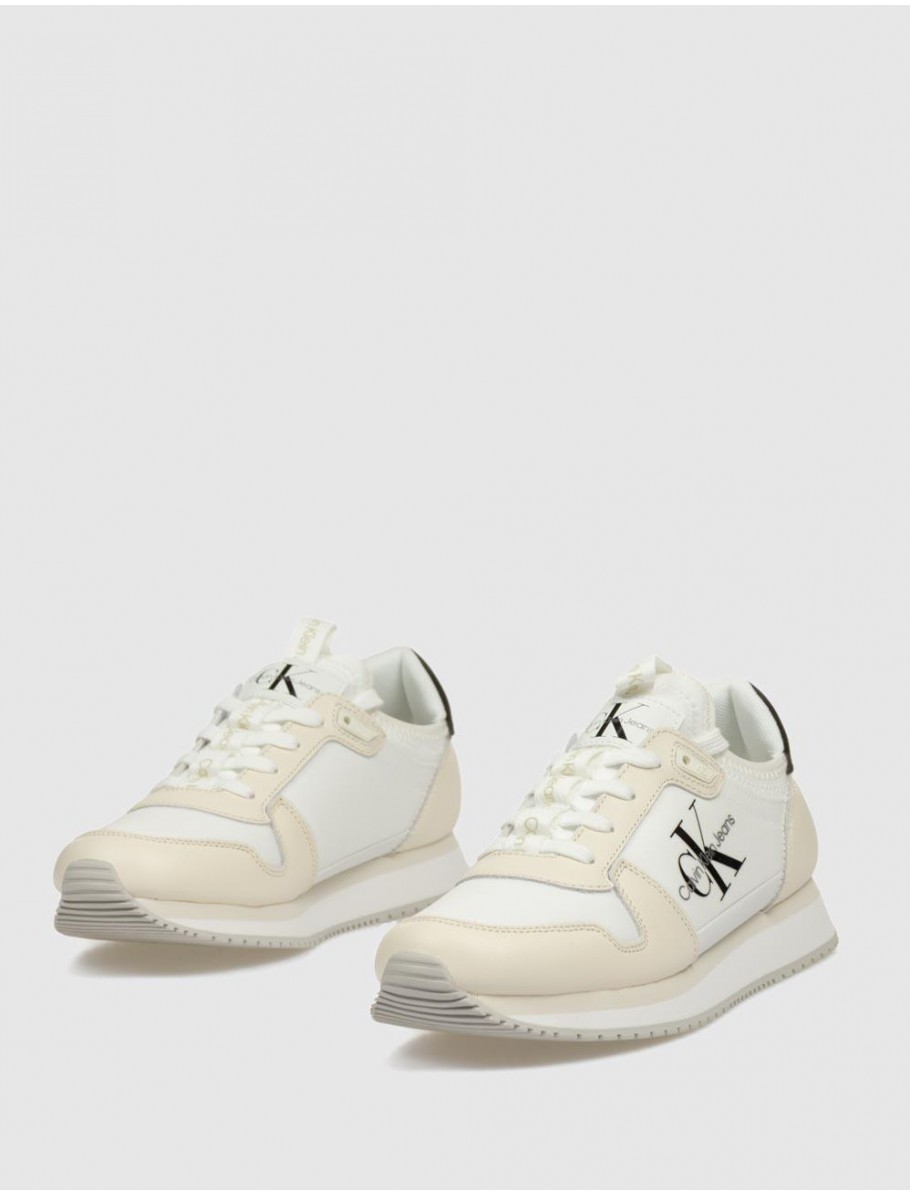 ZAPATILLA CALVIN KLEIN RUNNER SOCK LACEUP MLLTH BLANCO