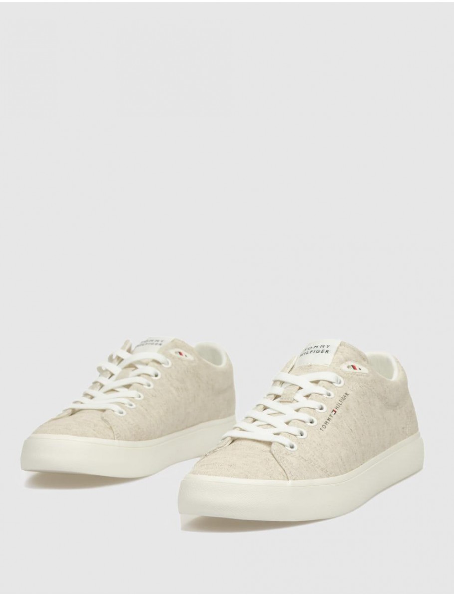 ZAPATILLA TOMMY HILFIGER TH HI VULC LOW CORE CHAMBRAY BEIG