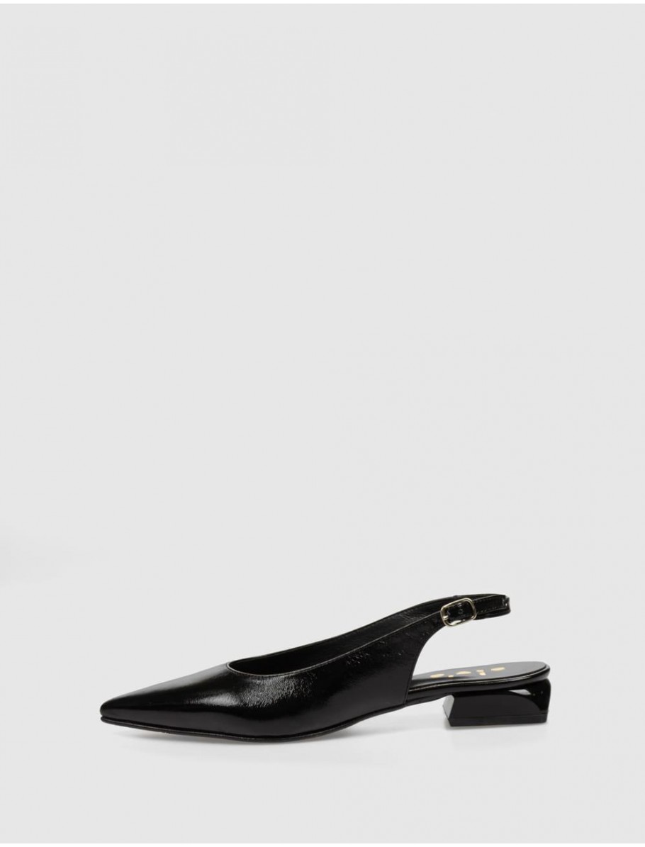 SALoN OBVIO TIERRA NEGRO