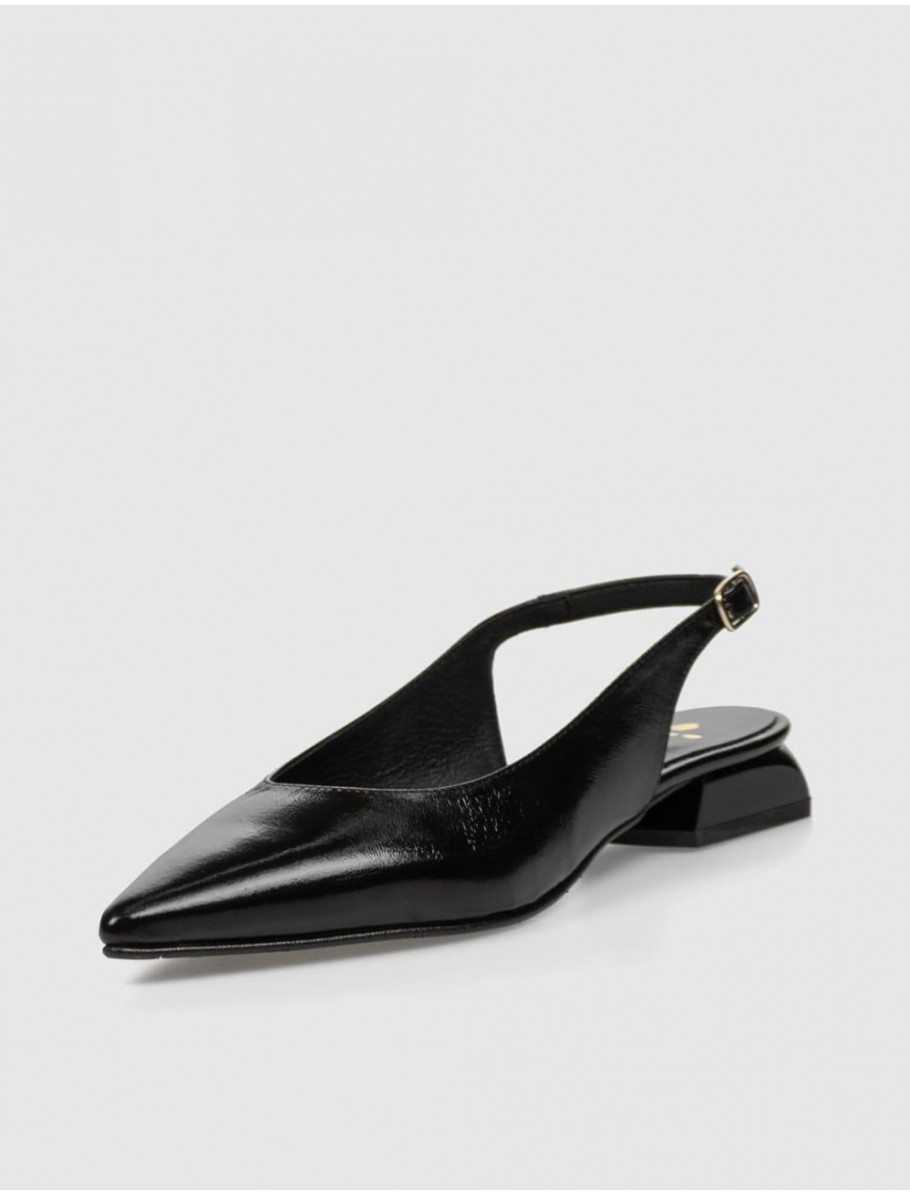 SALoN OBVIO TIERRA NEGRO