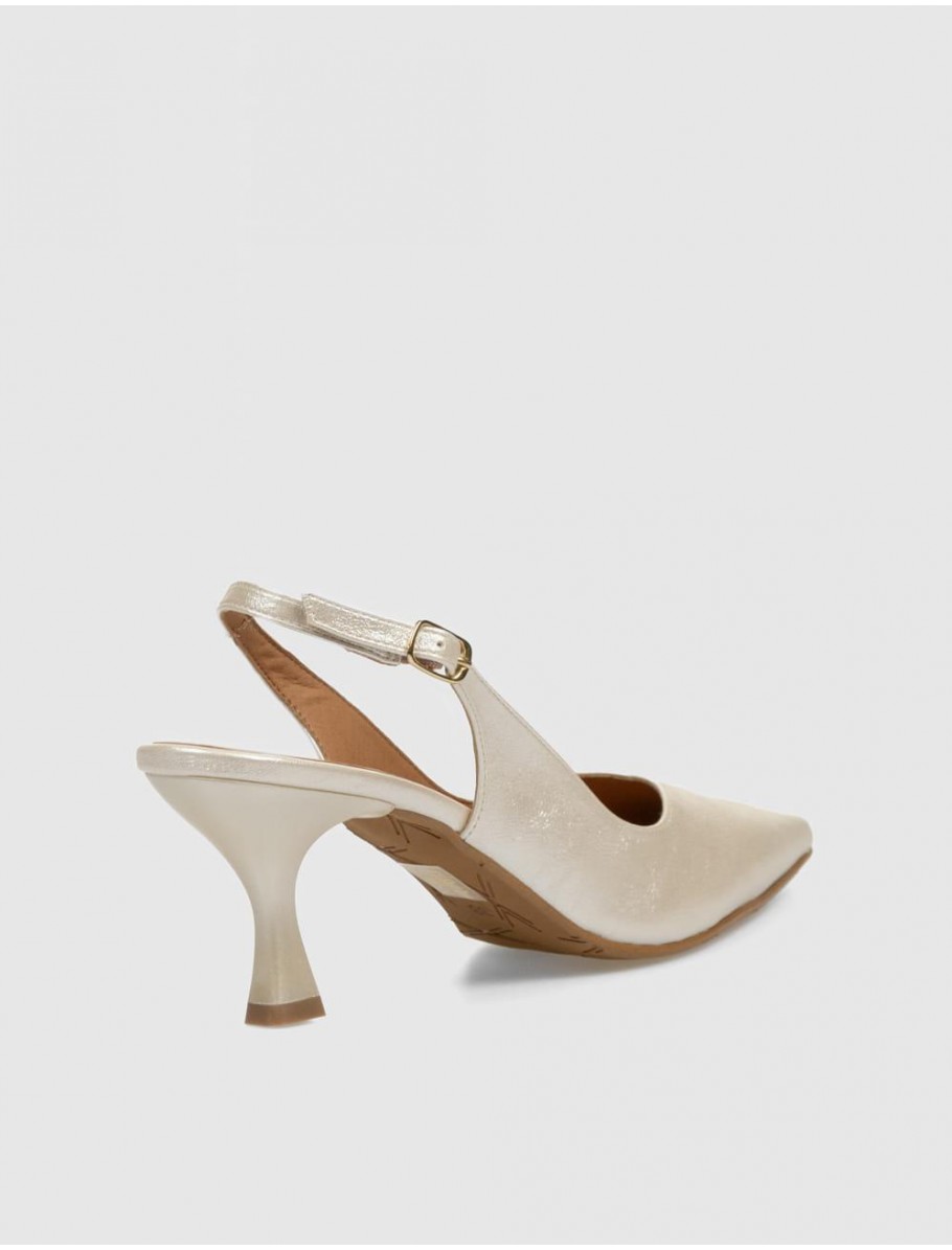 SALoN OBVIO AGATHA PLATINO