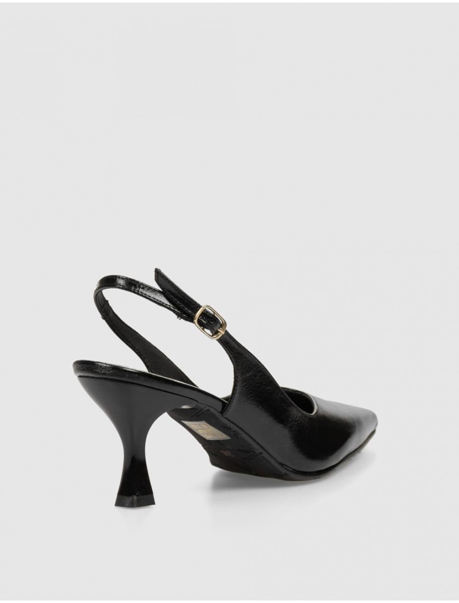 SALoN OBVIO AGATHA NEGRO