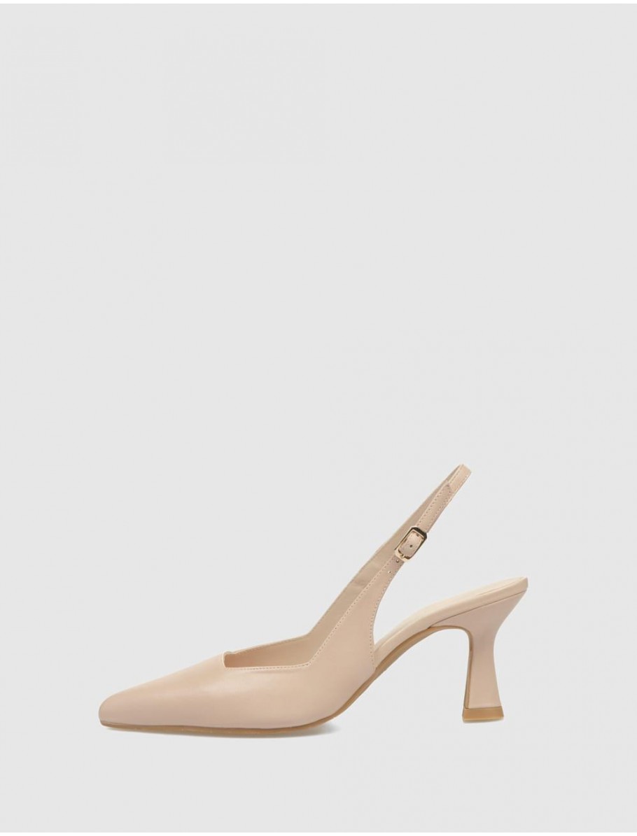 SALoN LODI GELINES NUDE