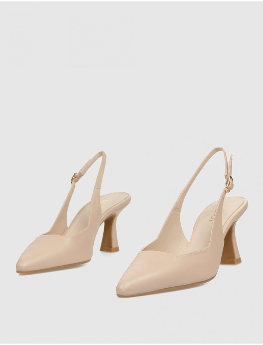 SALoN LODI GELINES NUDE