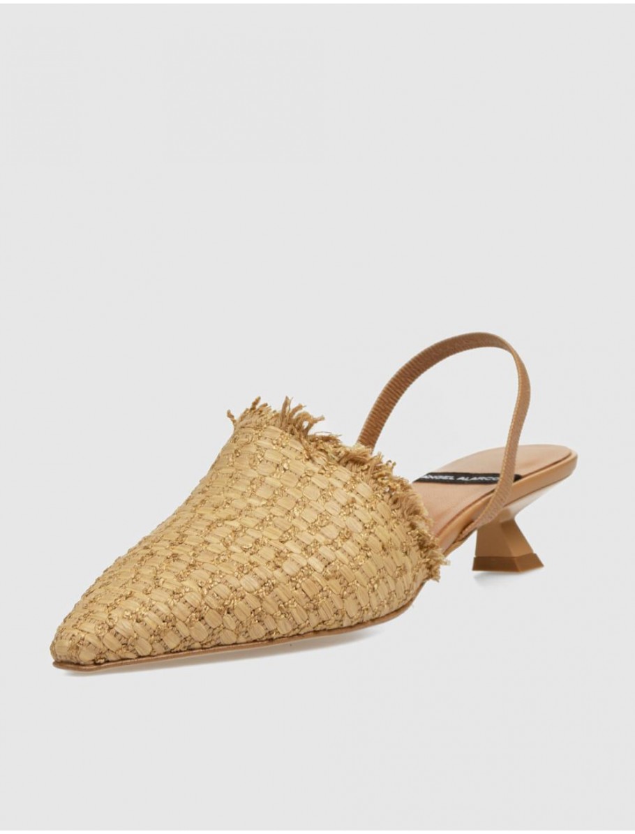 MULe ANGEL ALARCON 25058 CaMEL
