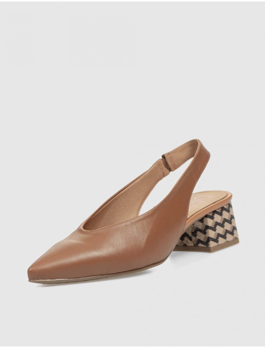 SALoN DESIREE RABAT2 CUERO