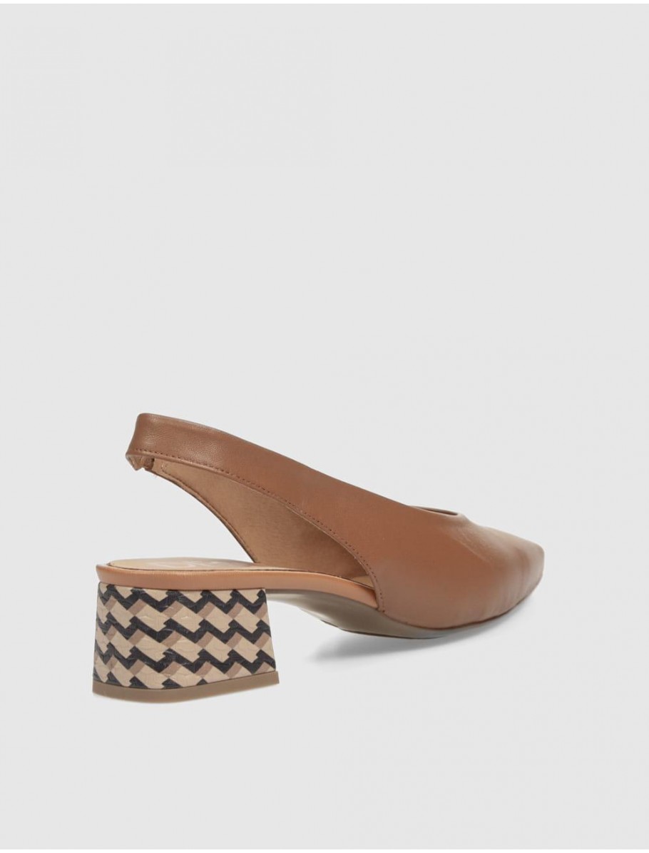 SALoN DESIREE RABAT2 CUERO