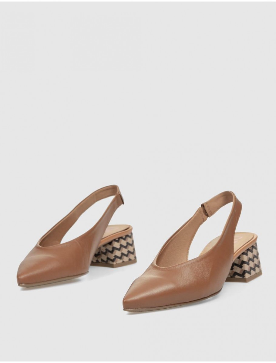 SALoN DESIREE RABAT2 CUERO