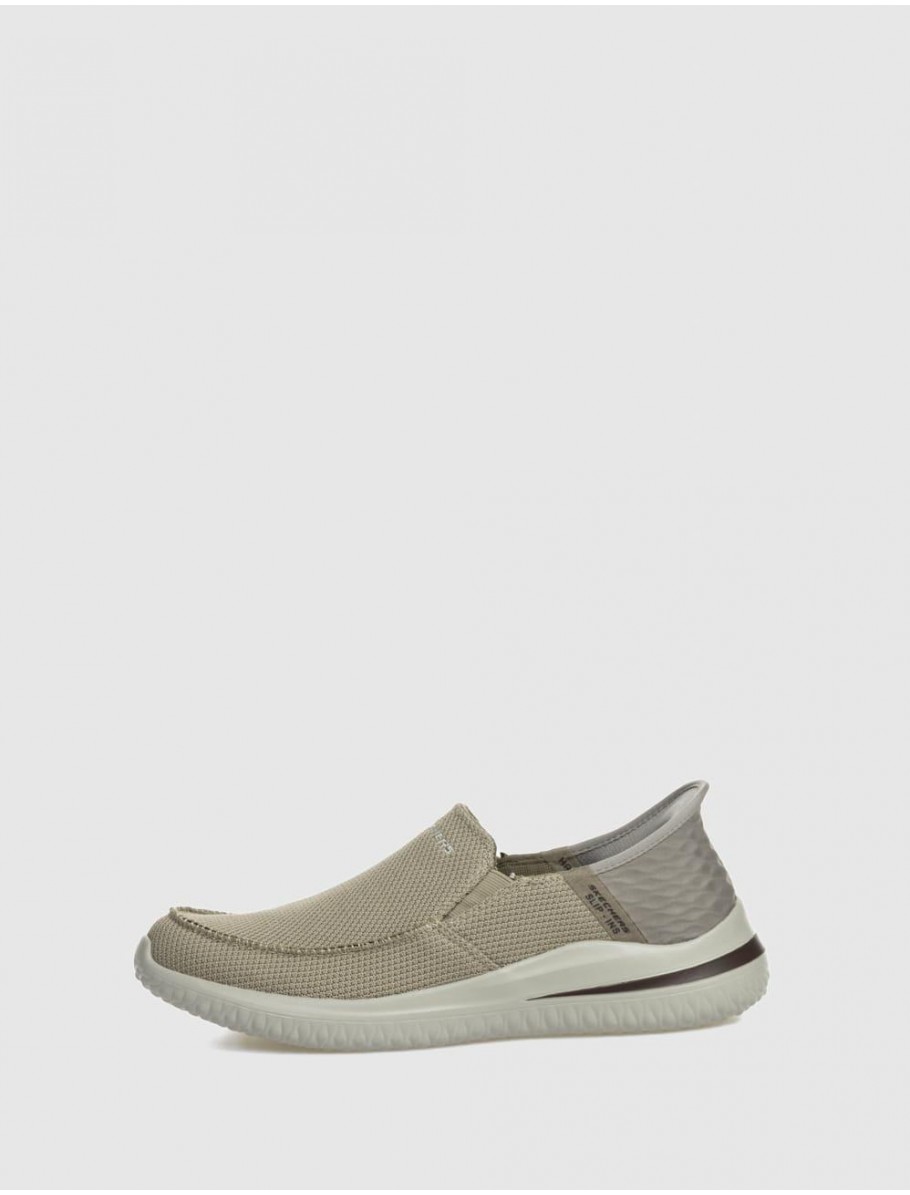 ZAPATILLA SKECHERS SLIP INS DELSON 30 CABRINO TAUPE