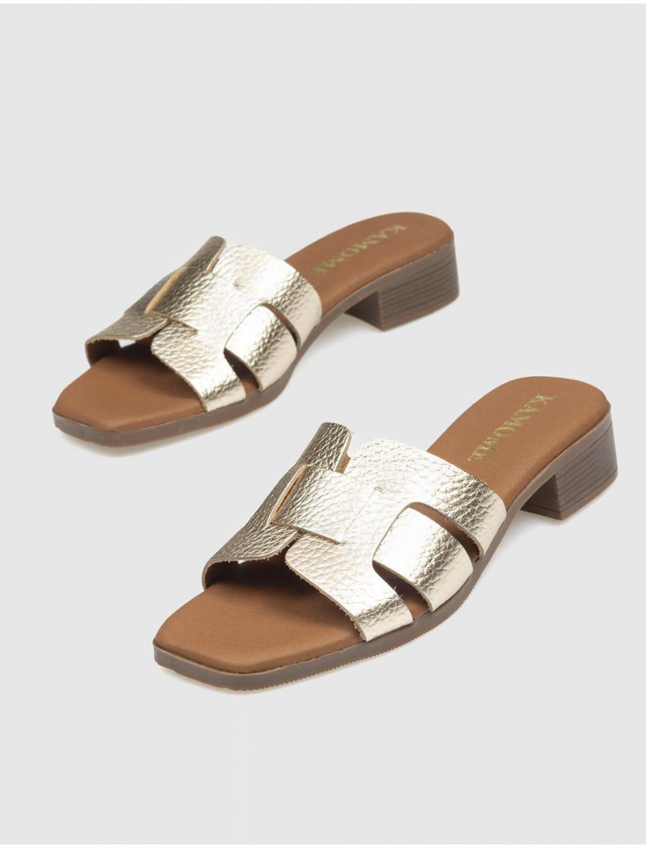 SANDALIA KAMOME MYA PLATINO