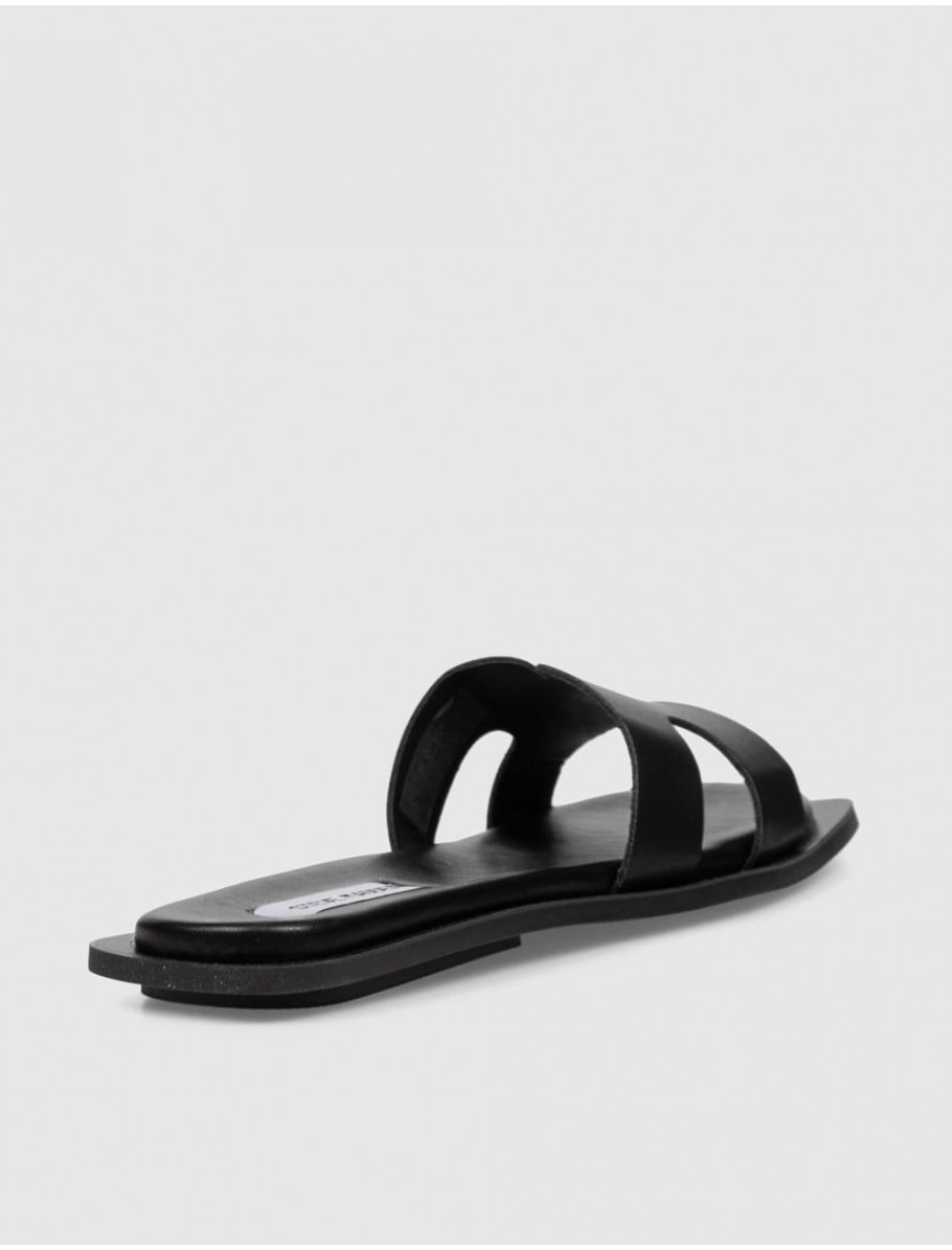 SANDALIA STEVE MADDEN SOFIA NEGRO