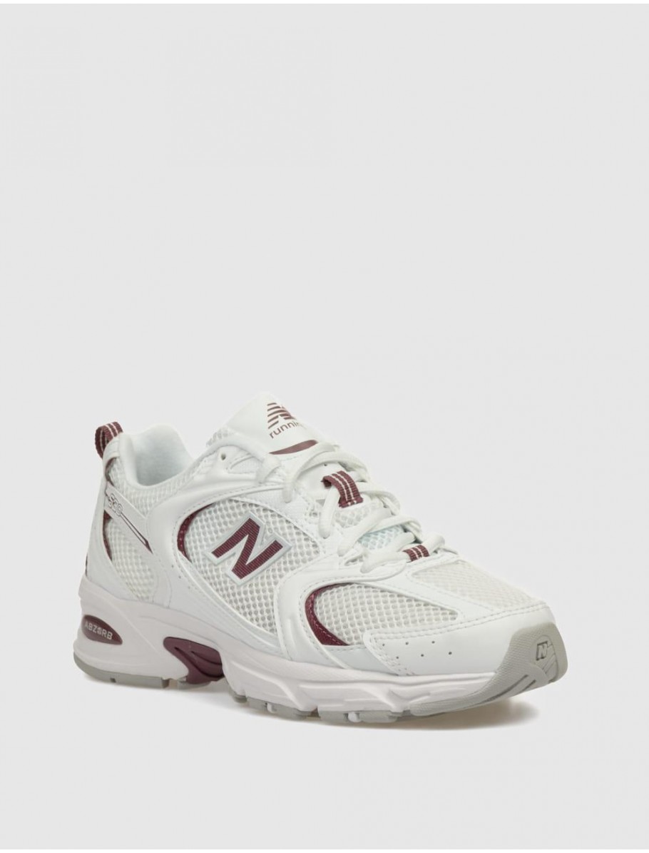 ZAPATILLA NEW BALANCE U530 BLANCO BURDEOS