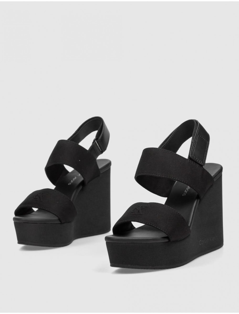 SANDALIA CALVIN KLEIN WEDGE SANDAL WEBBING IN NEGRO