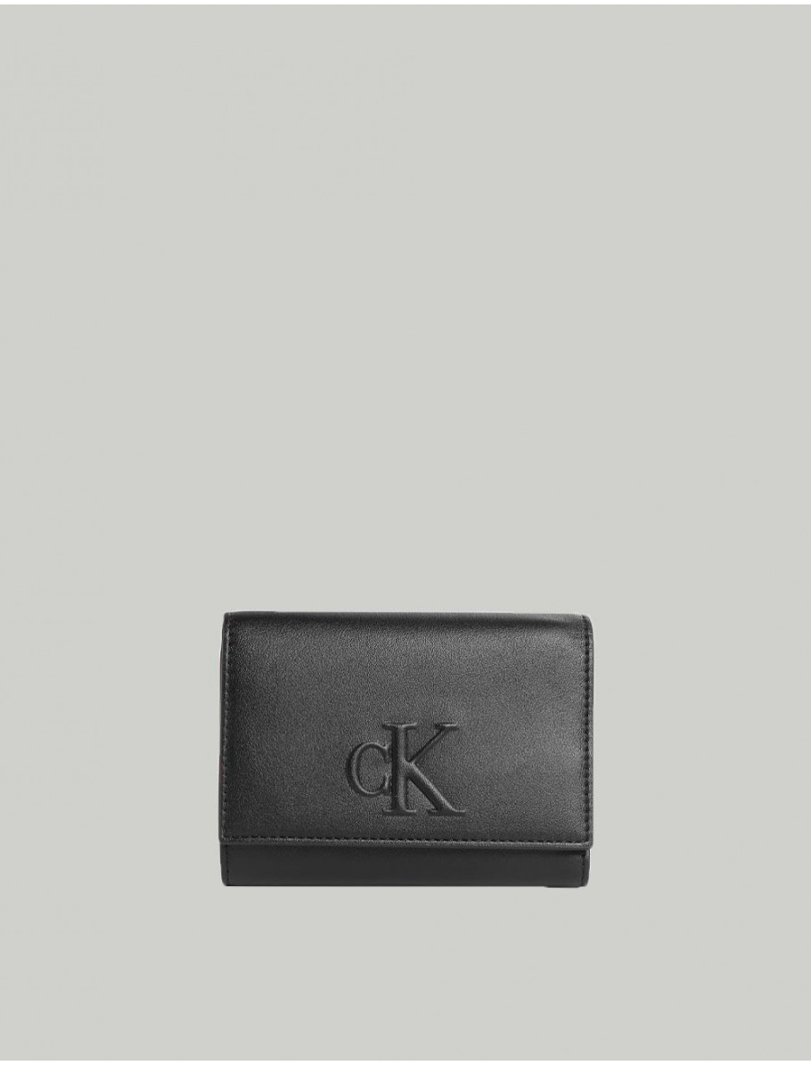 CARTERA CALVIN KLEIN SCULPTED MEDIUM TRIFOLD NEGRO