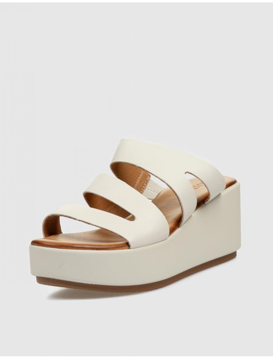 SANDALIA INUOVO 123125 BEIG