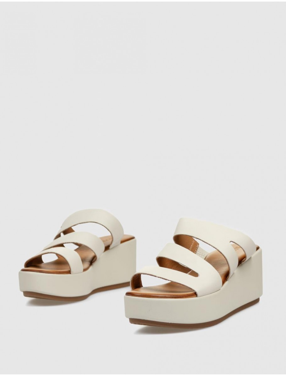SANDALIA INUOVO 123125 BEIG