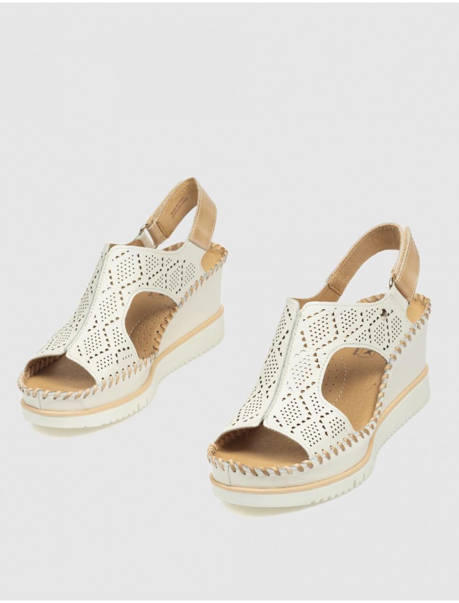 SANDALIA PIKOLINOS AGUADULCE BEIG