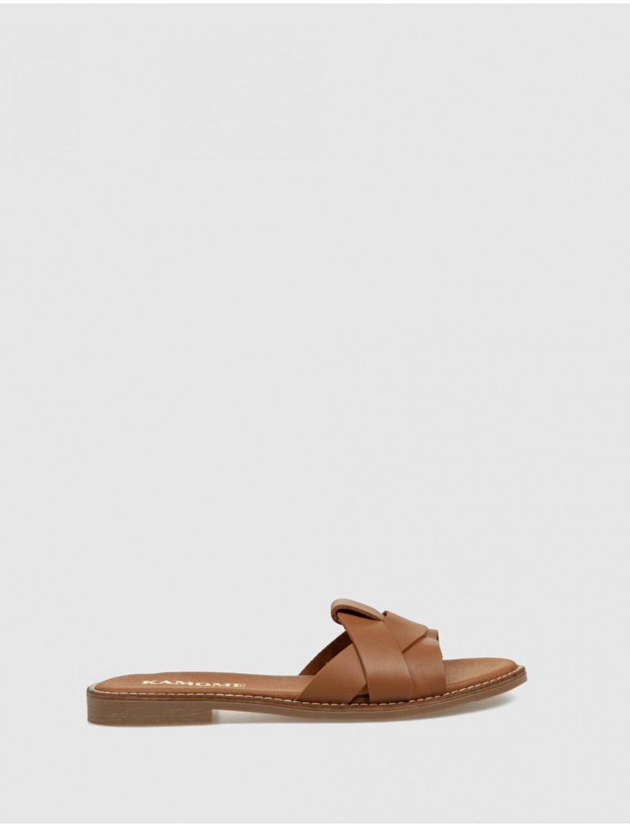 SANDALIA KAMOME GADA CUERO