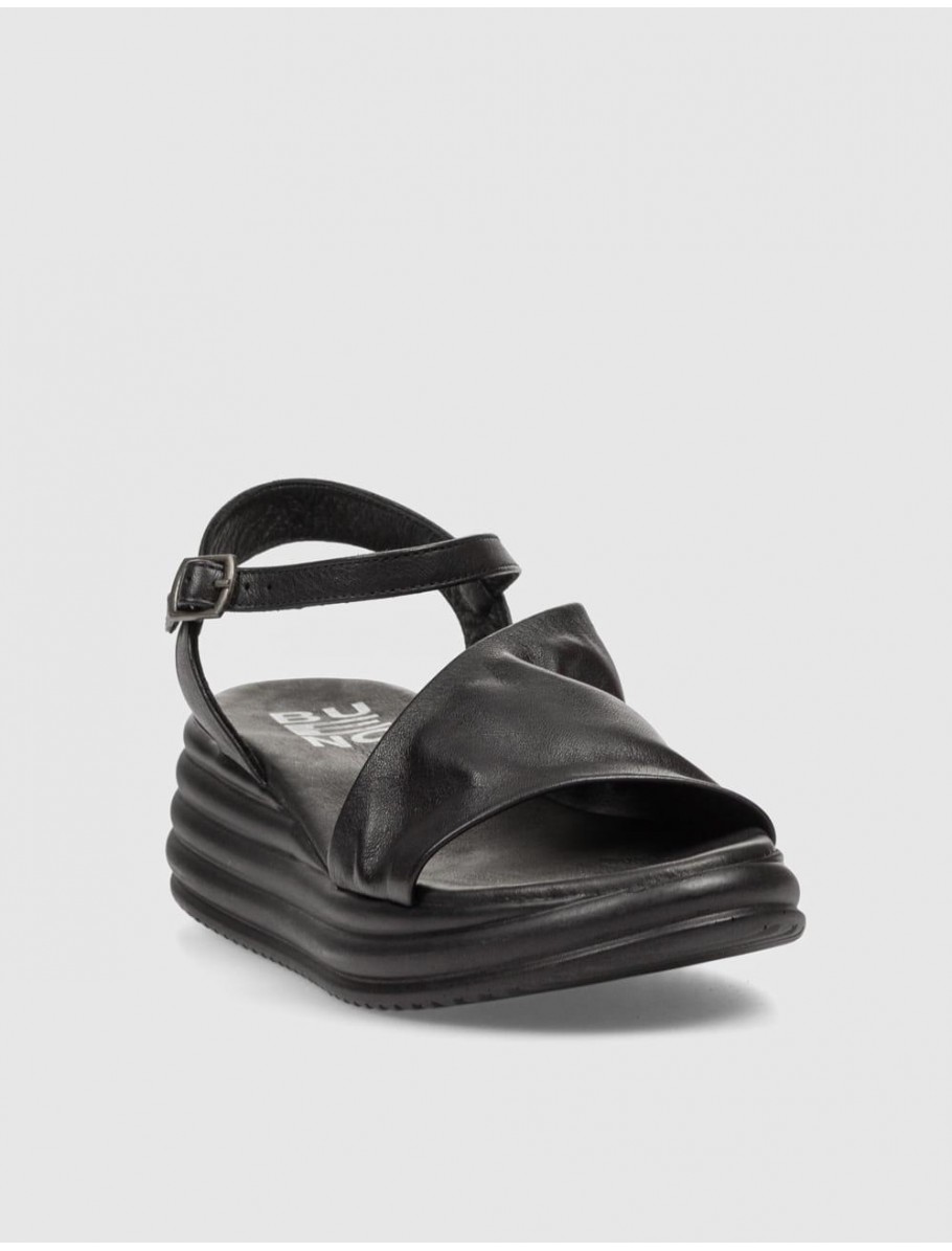SANDALIA BUENO WA2402 NEGRO