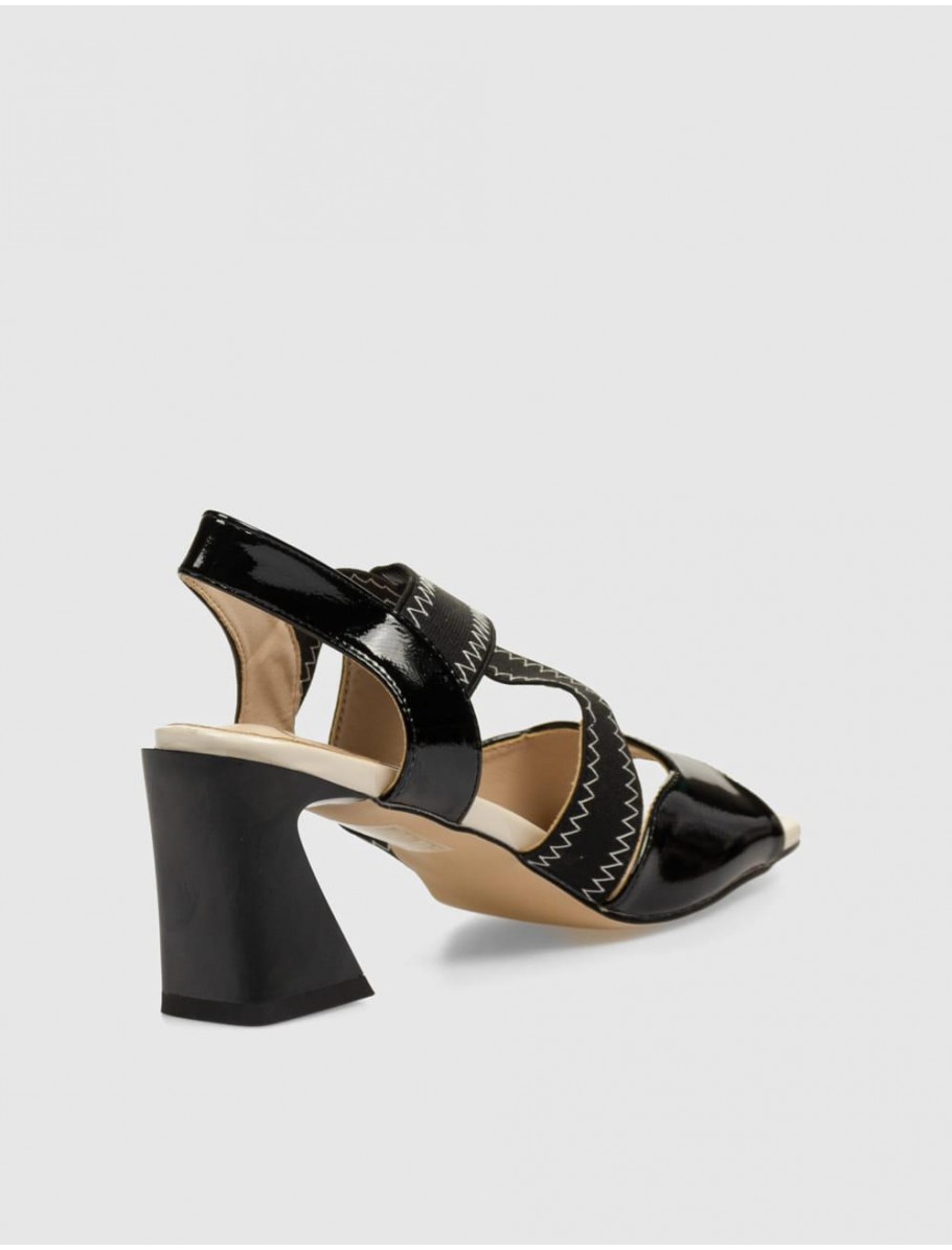 SANDALIA ROCKAWAY 85615 NEGRO