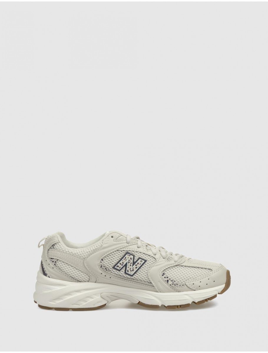 ZAPATILLA NEW BALANCE MR530 BEIG