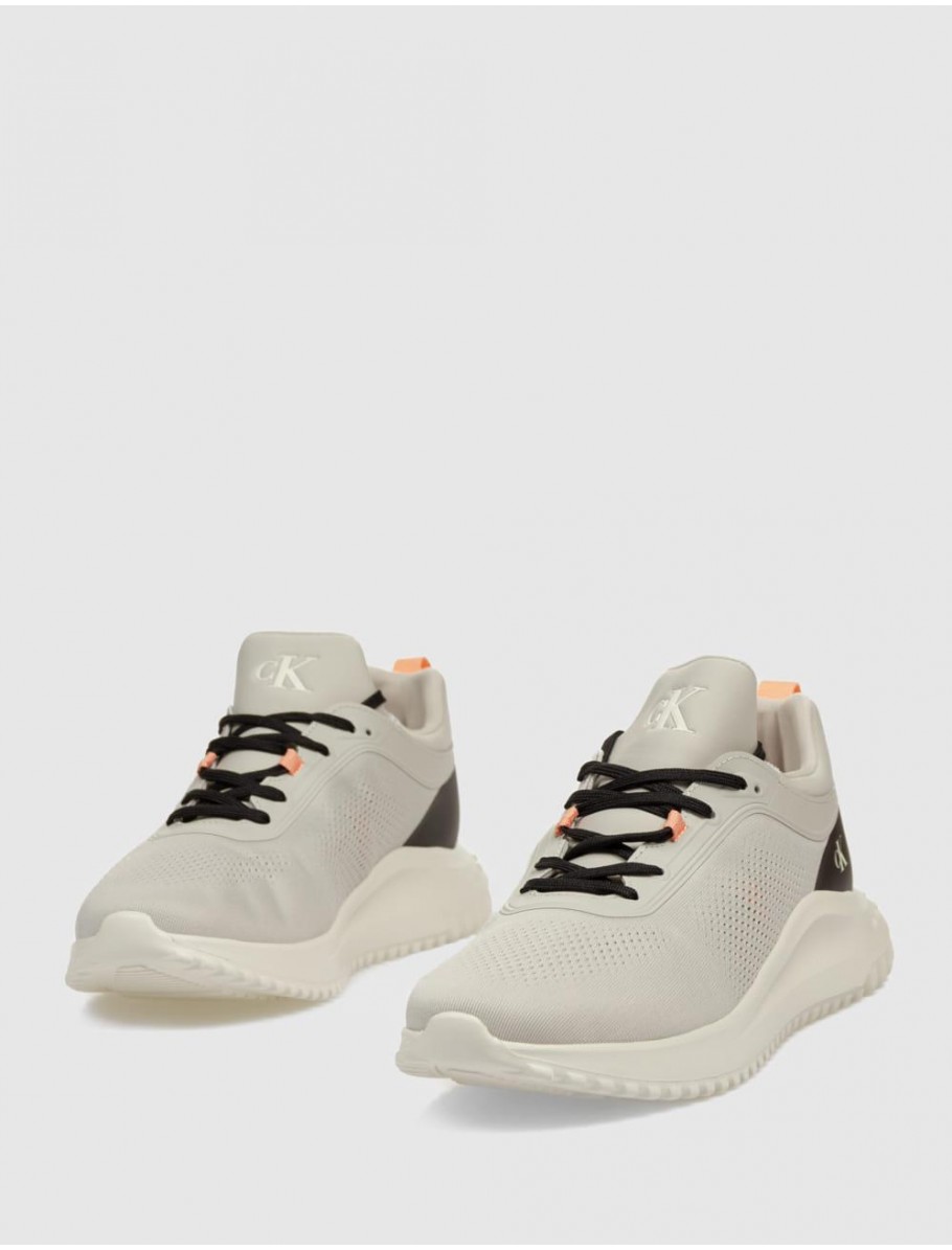 ZAPATILLA CALVIN KLEIN EVA RUNNER TECH KNIT BEIG