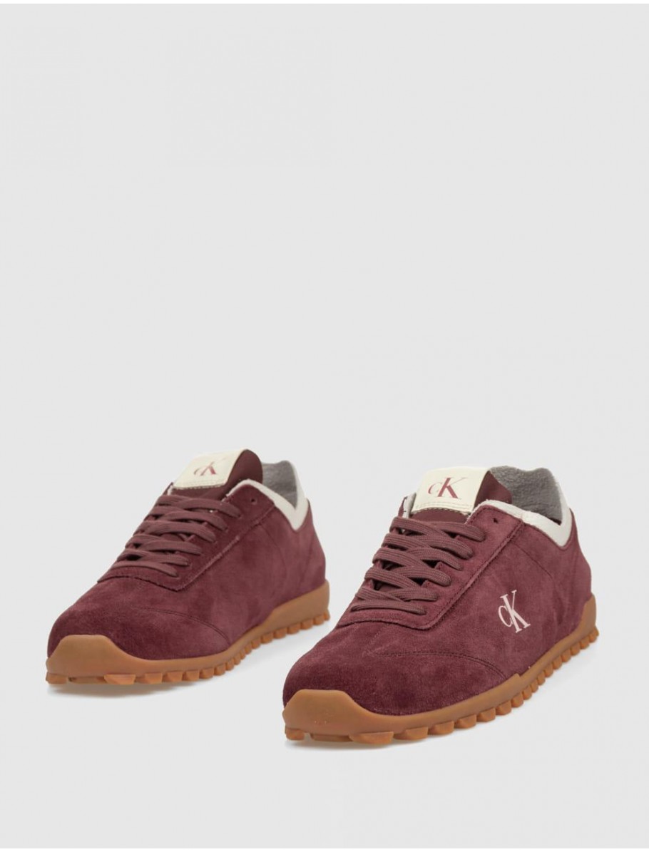 ZAPATILLA CALVIN KLEIN LOW PROFILE RUNNER SU BURDEOS