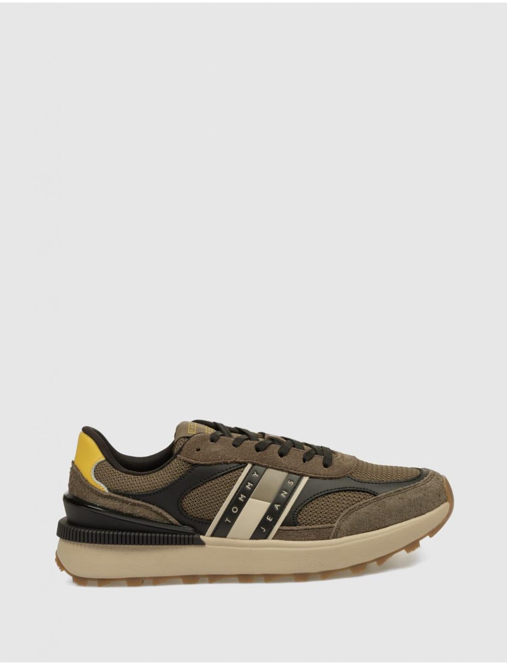 ZAPATILLA TOMMY HILFIGER TJM TECHNICAL RUNNER ESS MARRoN