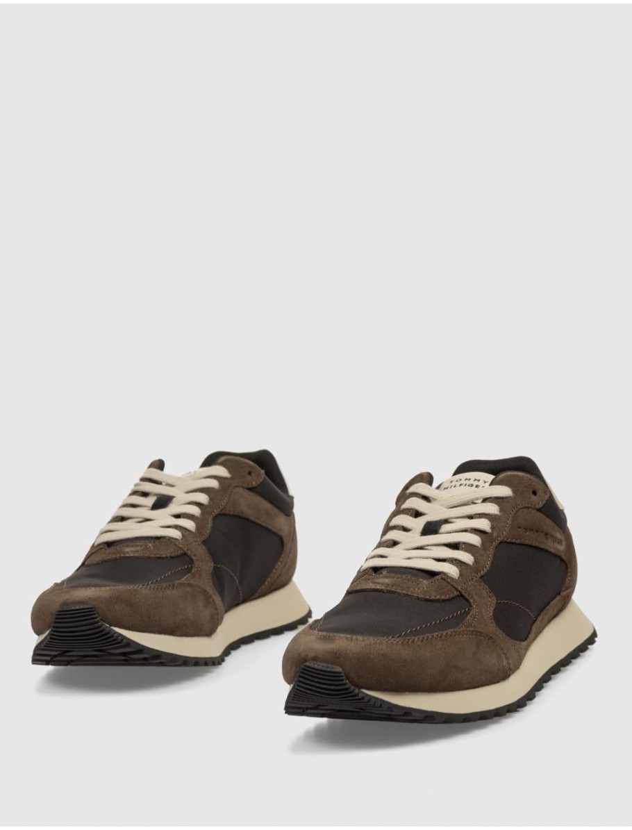 ZAPATILLA TOMMY HILFIGER NEW RUNNER EVA MIX MARRoN