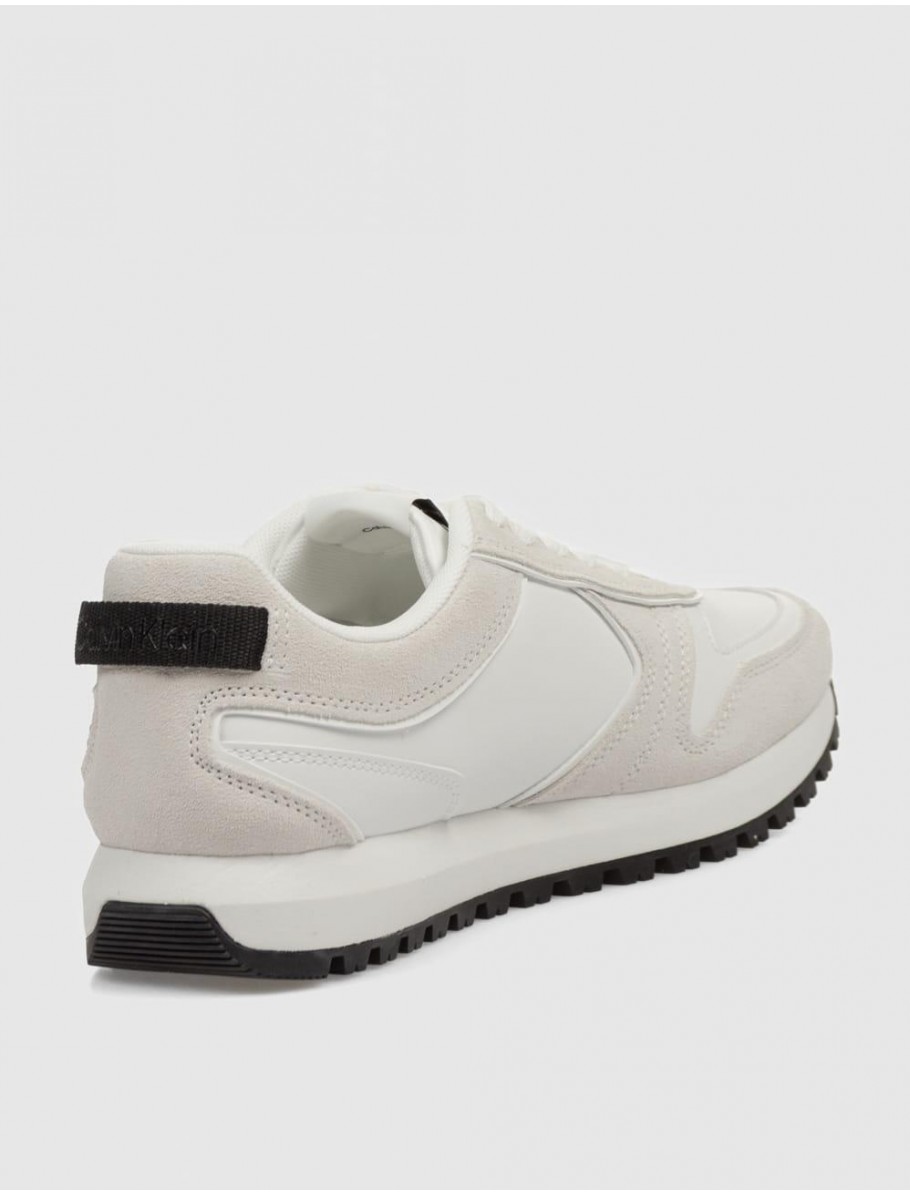 ZAPATILLA CALVIN KLEIN TOOTHY RUNNER IRREGULAR BLANCO
