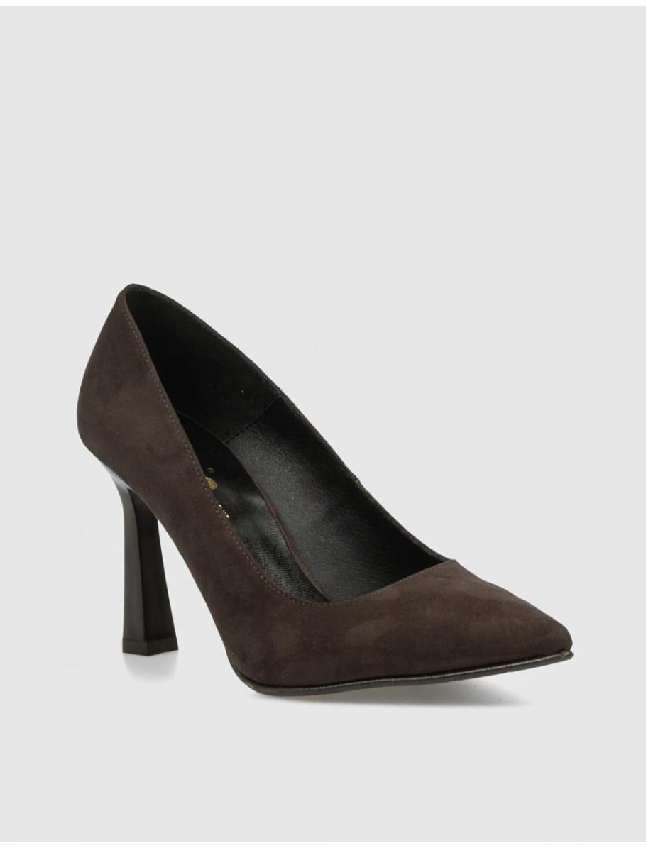 SALoN OBVIO ELIN MARRoN